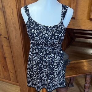 Max Edition Black and White Tank Top